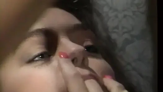 Pejantan hitam berotot menembus kecantikan muda kulit putih