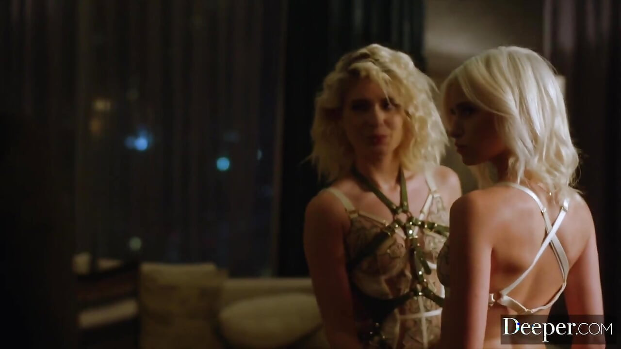 Jessie Brings Look-alike Kiara for Twisted Threesome
