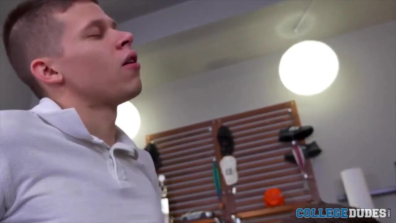 Dillon Anderson Fucks Tyler Rush,College Dudes