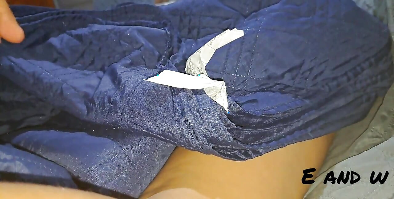 मेरी सौतेली बहन की चूत में उंगली करना