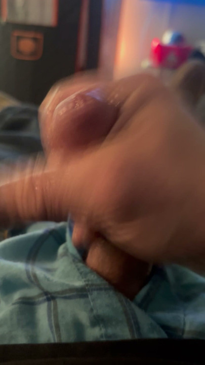 Stroking cock til I cum