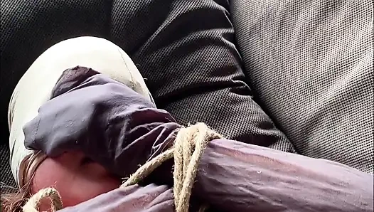 Sadece başka bir salı