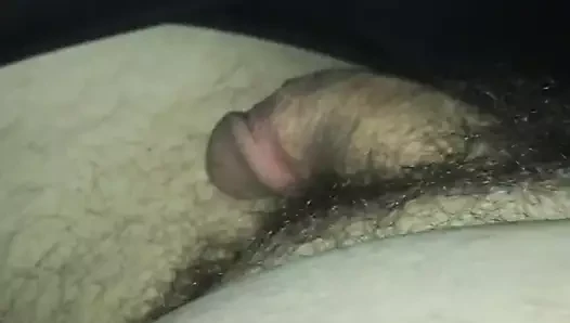 Je me branle avec le gode vibrant dans le cul