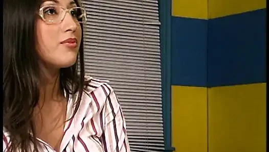 Streaming film dari alexis breeze dari spesifikasi banding