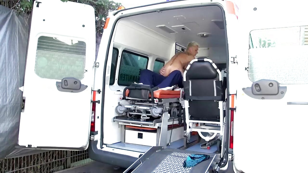 Kompilasi Jerman dalam ambulans
