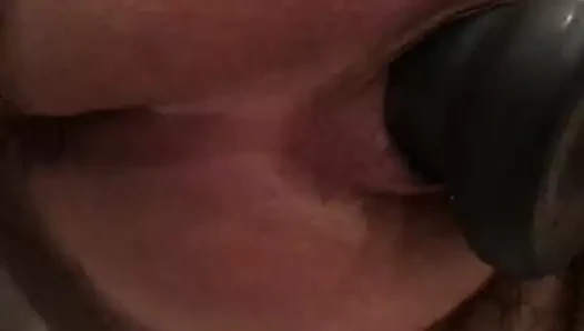 Slow butt plug
