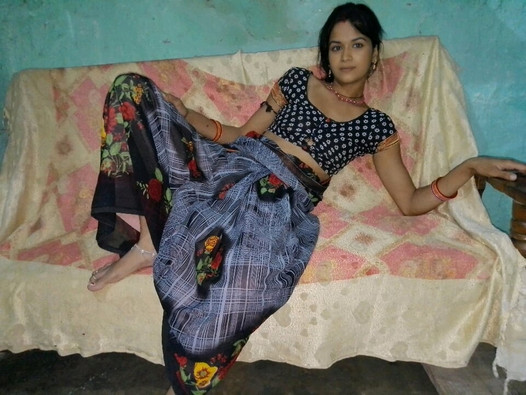 Bhabhi ne devar se chudwaya pati ghar par nahi tha to randi bhabhi ne devar ko bula kar khub enjoy kiya to jabardast chudai kiya