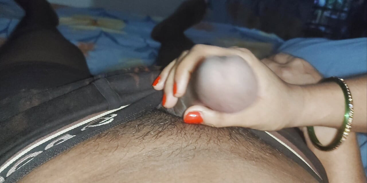 Bhabhi ko drink pila ke full enjoy Kiya #HDSEX #TRENDING