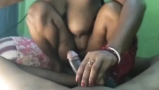 Adik tiri dientot habis-habisan sama adik tirinya sendiri