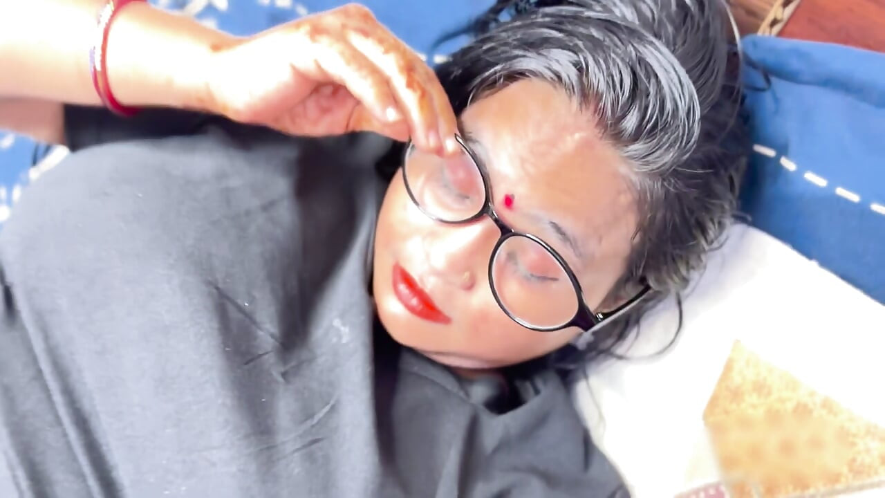 Hot Desi Bhabhi First Time Hotel Room. He Fucked Her Raw And Deep. Hindi Audio.