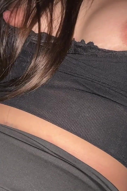 غريب في السيارة