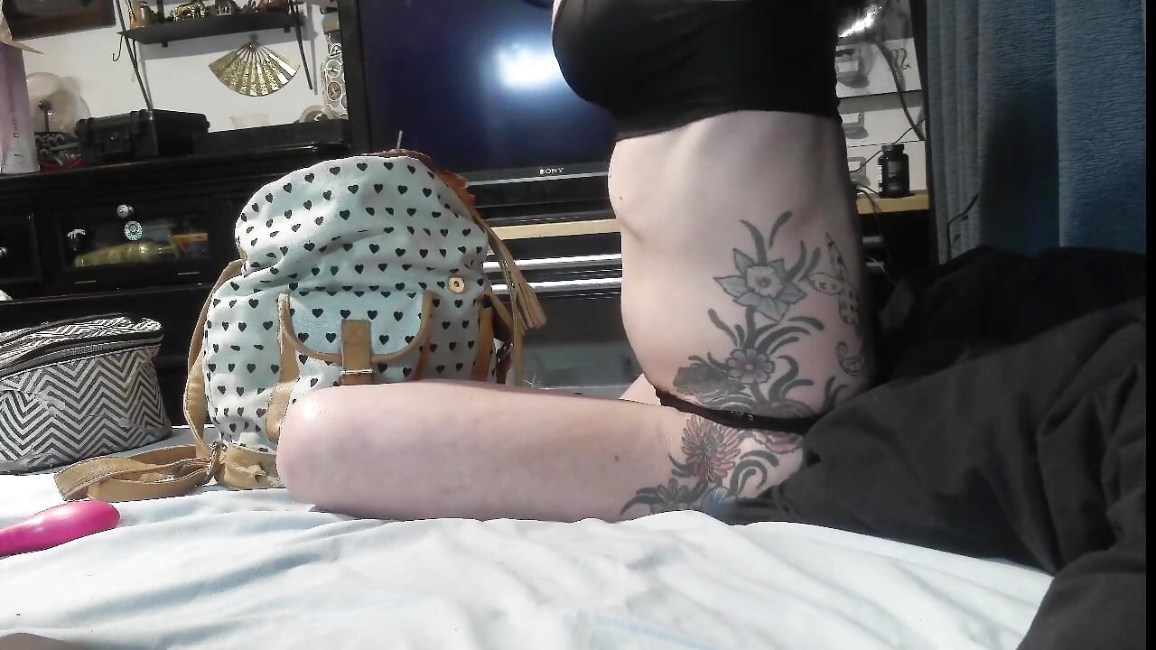 Zoey Portlands Sexy Butt