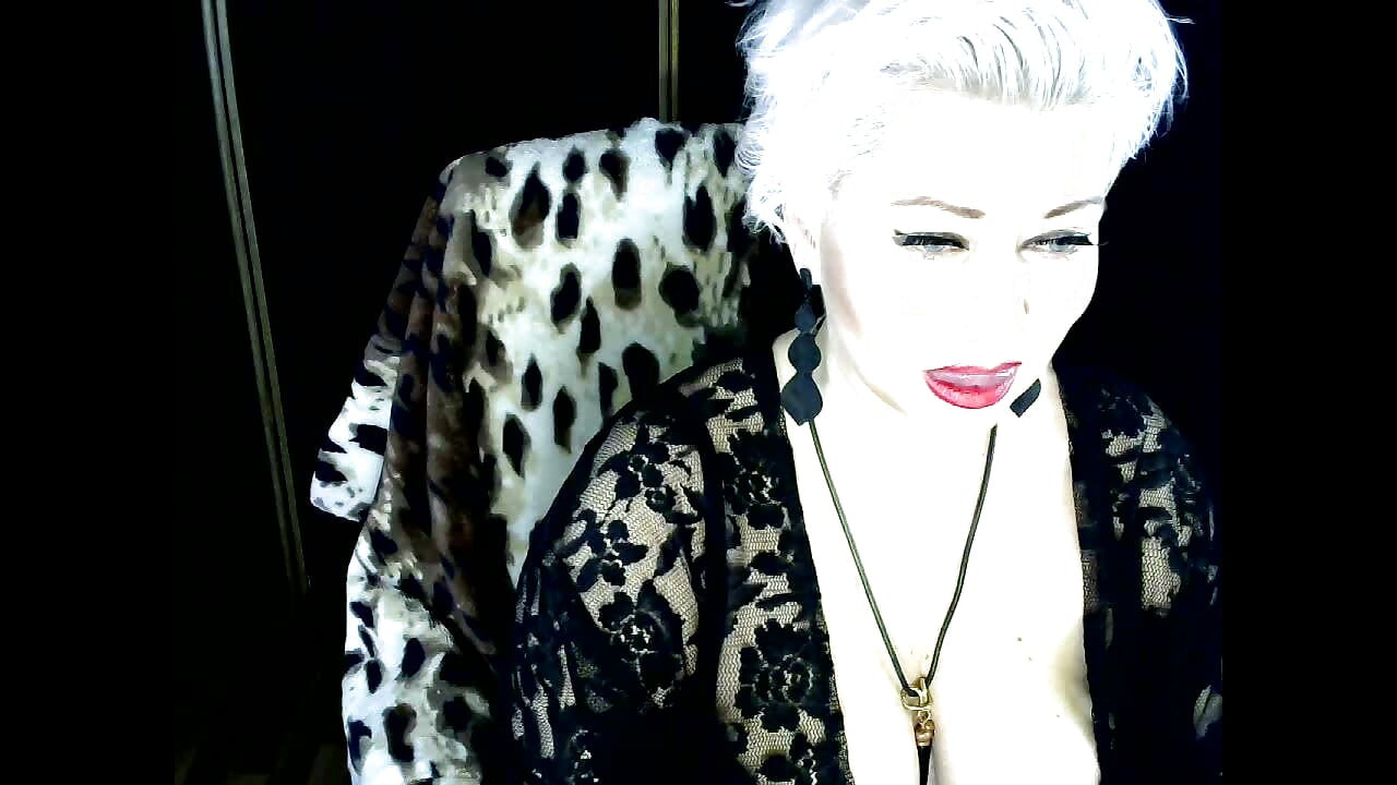 My wife is a cool webcam slut .!. (1)