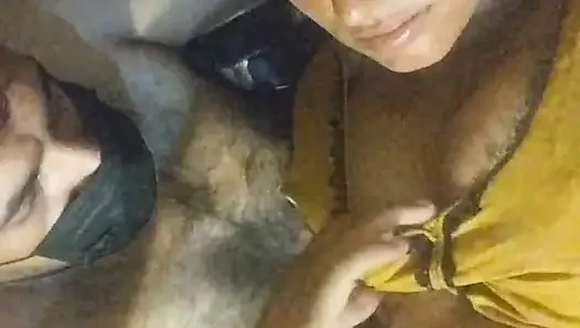 She goes live and she ask me fuck me live I fuck live chubby bhabhi