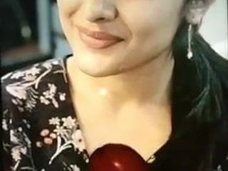 Nivetha Thomas spannt