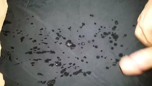 Redhead cum gömleğini kapsar