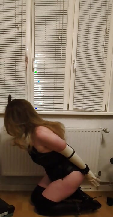 Sissy selfbondage