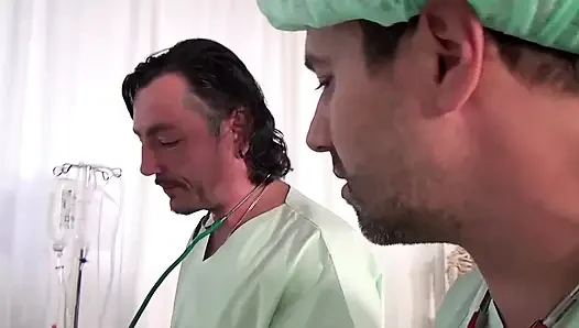 Muschi-kontrolle im krankenhaus ... Muschi-dreier-ficken