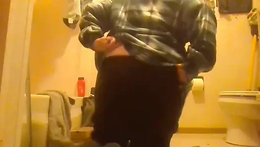 Goyangin pantatku dengan mainan seks pink sambil bugil