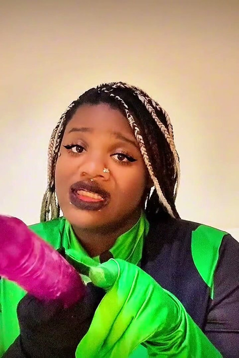 Shego Knows Your Secret: Bi Encouragement Femdom