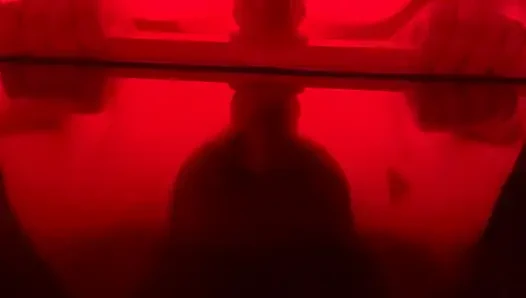 Милфа-толстушка глубоко заглатывает дилдо, грязное видео от первого лица