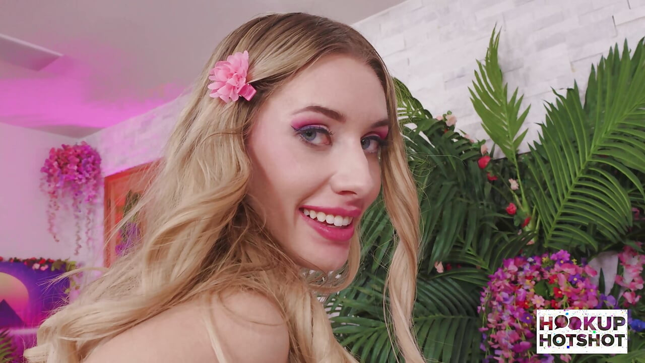 Frumoasa gagică Emily Jade se întâlnește cu Bryan Gozzling pentru sex extrem
