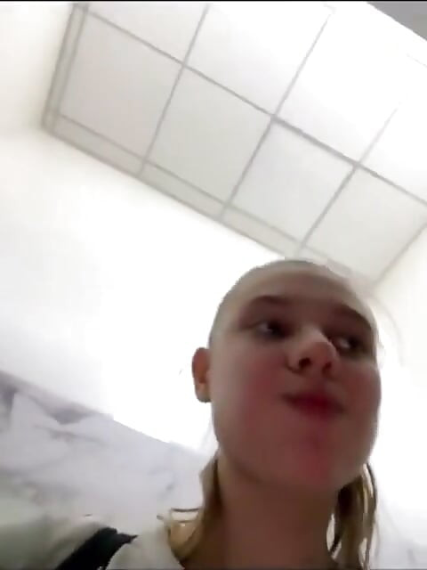Extreme Squirting in the Gym