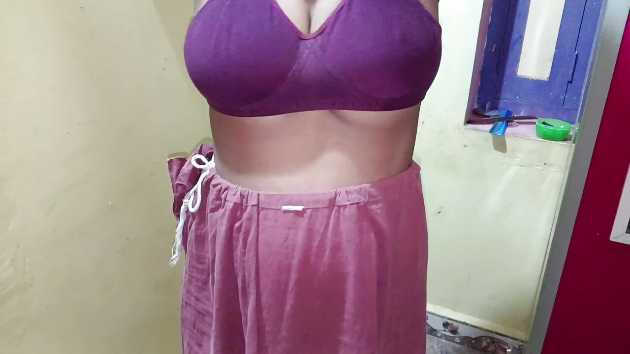 （2026 新年快乐）泰米尔邦努莫妮卡，这是非常紧的性爱视频（第1部分）。