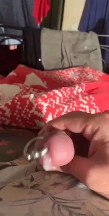 Wanking on the bed and cum