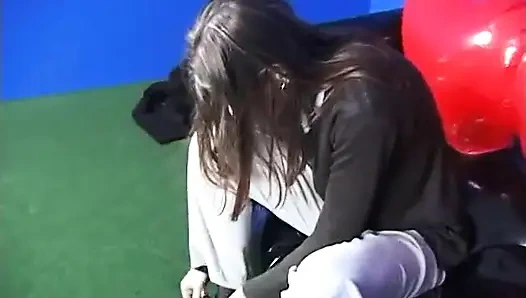 Sevimli sürtük bakış açısıyla yarak emiyor