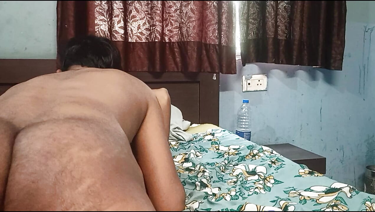 Desi Bhabhi Hindi Sex video Pussy fucking
