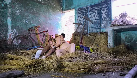 Took my girlfriend to a scary place, fucked her and made her suck my big dick, clear hindi audio