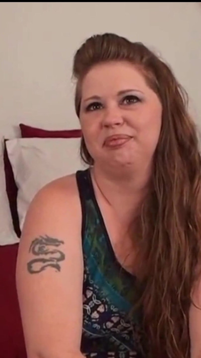 Hot sexy desperate amatører ville store pupper fett rumpe milfs får sine stramme fitter banket hardt av stor hvit kuk | Klipp 2
