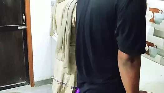 Desi bhabhi and daver sex in kitchen
