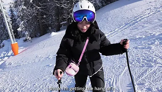 Kayak hocası derslerden sonra seksi dövmeli kızı domaltarak sikiyor