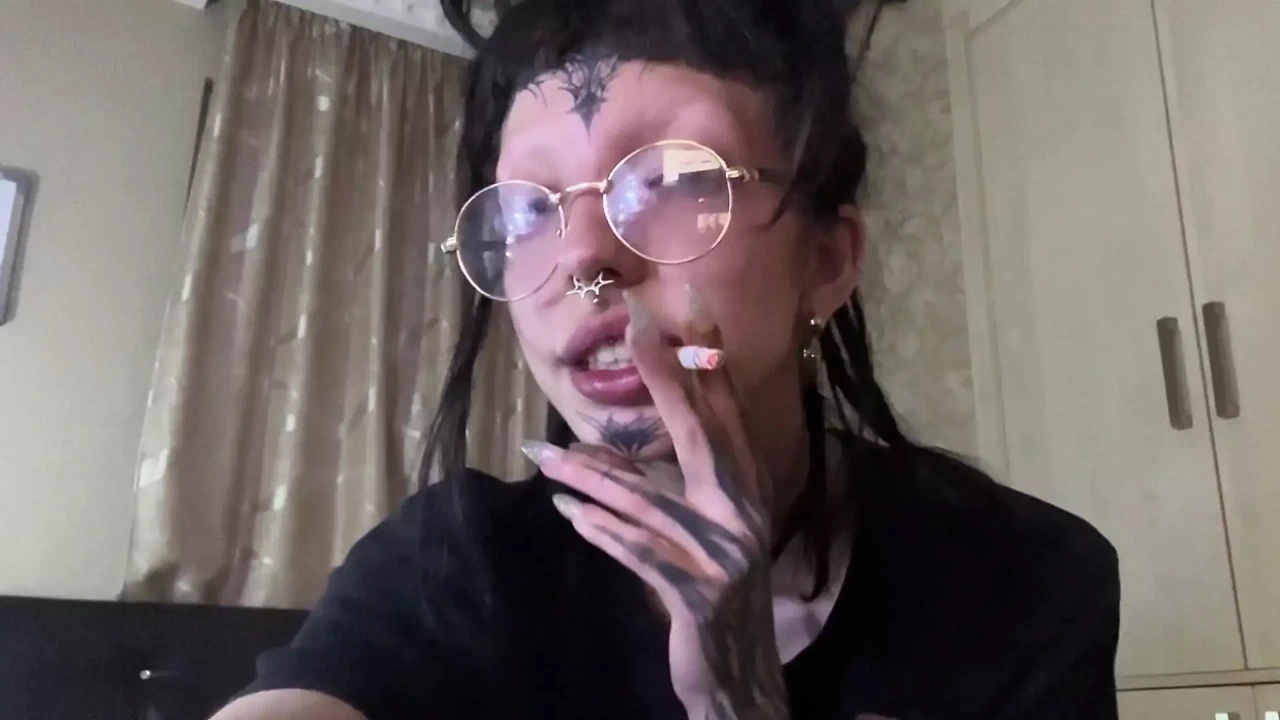 Video Scene Hippie Girl Loves To Full Video Scene