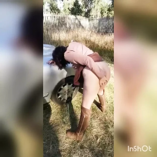 Pussy Flashing Outdoor