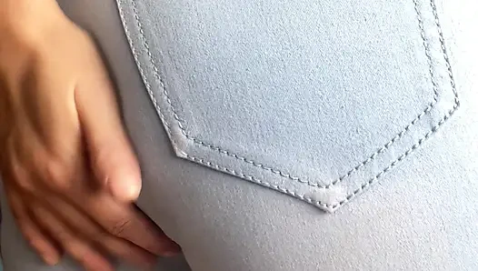 Jangan muncrat padaku, aku baru 18 tahun