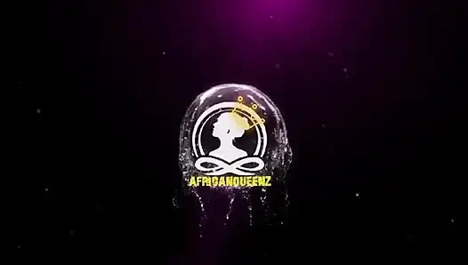 Prettybae получает мокрые, трахая большой член