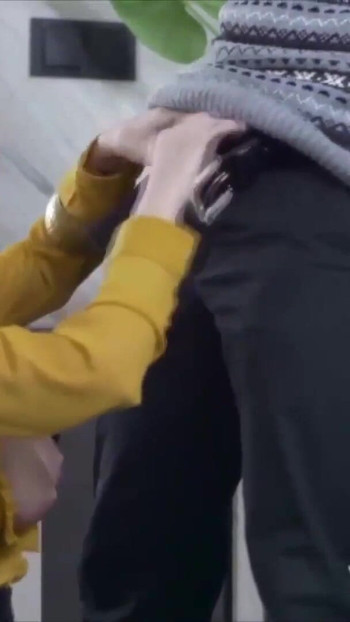 Powerful moment from "MILF Chefin vom Nerd auf Klo gebumst"