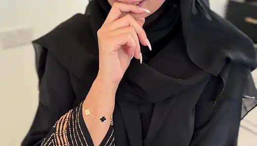 Aaliyah Ends Ramadan with an Urdu JOI