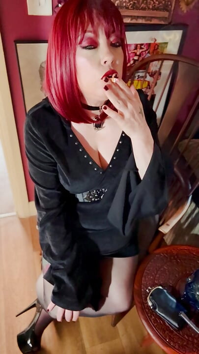 This Goth Loves to Dangle Her cigarette - Tina Snua Smoking A Cigarette With Lots Of Dangles