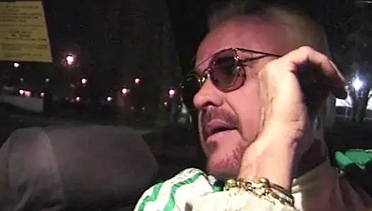 Versaute Taxifahrt: Heiße Girls im Cab