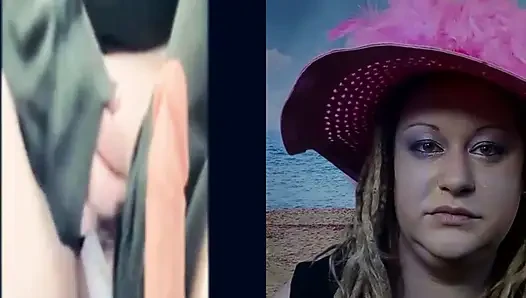Eşcinsel kadın kılıklı kız için küçük penis aşağılayıcı