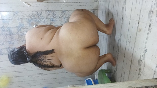 Indiana gordinha gordinha vestindo Preto Uma Peça fazendo Cam Show Desi Bbw Chubby