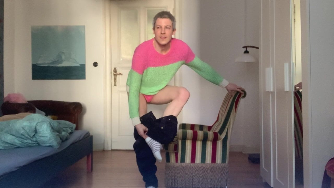 TWINK IS ALWAYS HUNGRY FOR RAW COCK