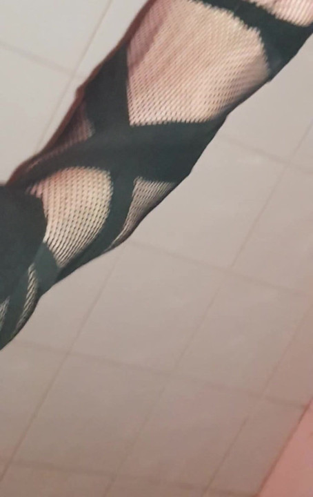 aMpHiBiSauna Thong White👗Mini-skirt NyLon, [19Mai23] VaneSsaBiTCHx PariSChienneTrvprod⁷⁵