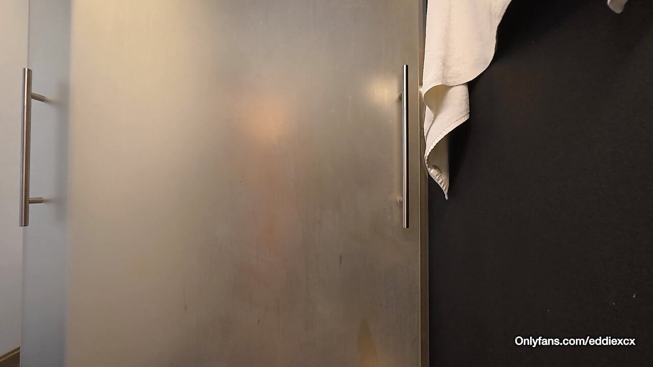 Twink in the shower
