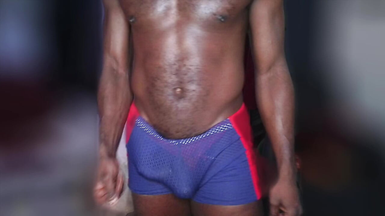 Watch This if You Ever Wondered What Daddy Do to Get Such Body