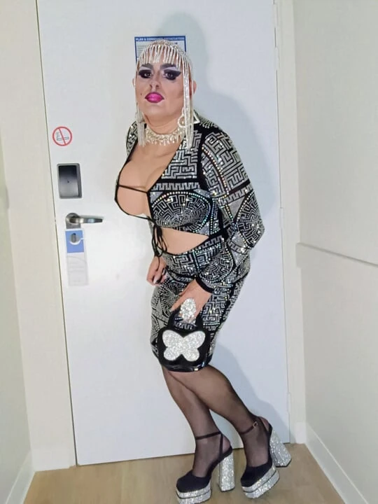 Sexy slut mature crossdresser make a big cum on the outfit party and high heels
